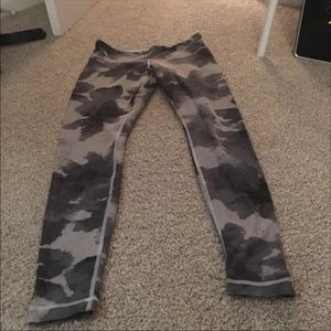 Lululemon wunder under